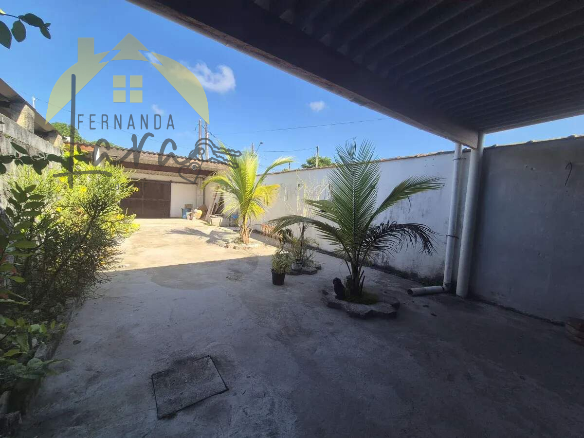Casa à venda em Peruíbe, Recreio santista, com 1 quarto, 65m² - Fernanda Lara Corretora