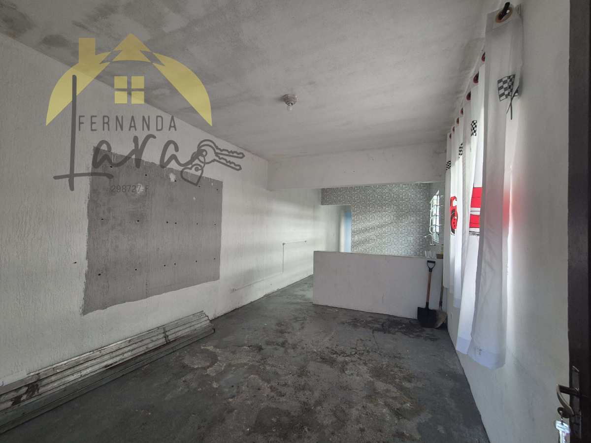 Casa à venda, com 1 quarto, 125m² - Fernanda Lara Corretora