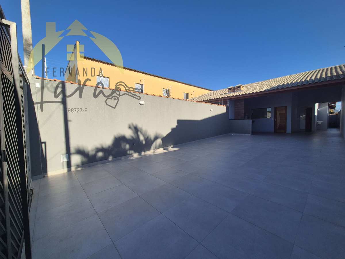 Casa à venda em Peruíbe, Cidade Nova Peruíbe, com 3 quartos, 100,59m² - Fernanda Lara Corretora