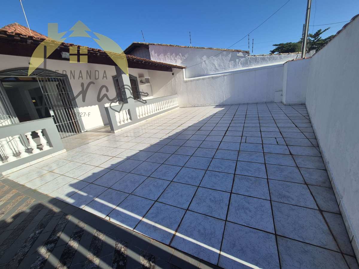 Casa à venda em Peruíbe, com 2 quartos, 140,04m² - Fernanda Lara Corretora
