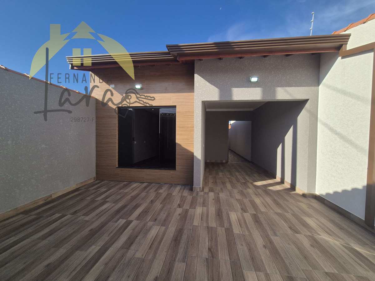 Casa à venda em Peruíbe, Estância dos Eucaliptos, com 2 quartos, 99,5m² - Fernanda Lara Corretora