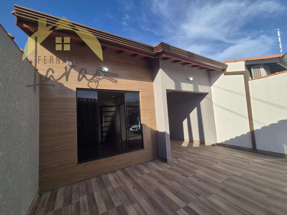 Casa à venda em Peruíbe, Estância dos Eucaliptos, com 2 quartos, 99,5m² - Fernanda Lara Corretora