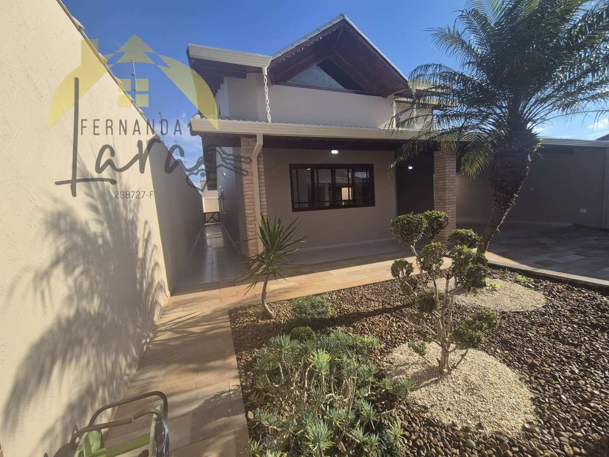 Casa à venda em Peruíbe, Jardim Beira Mar, com 3 quartos, 211m² - Fernanda Lara Corretora
