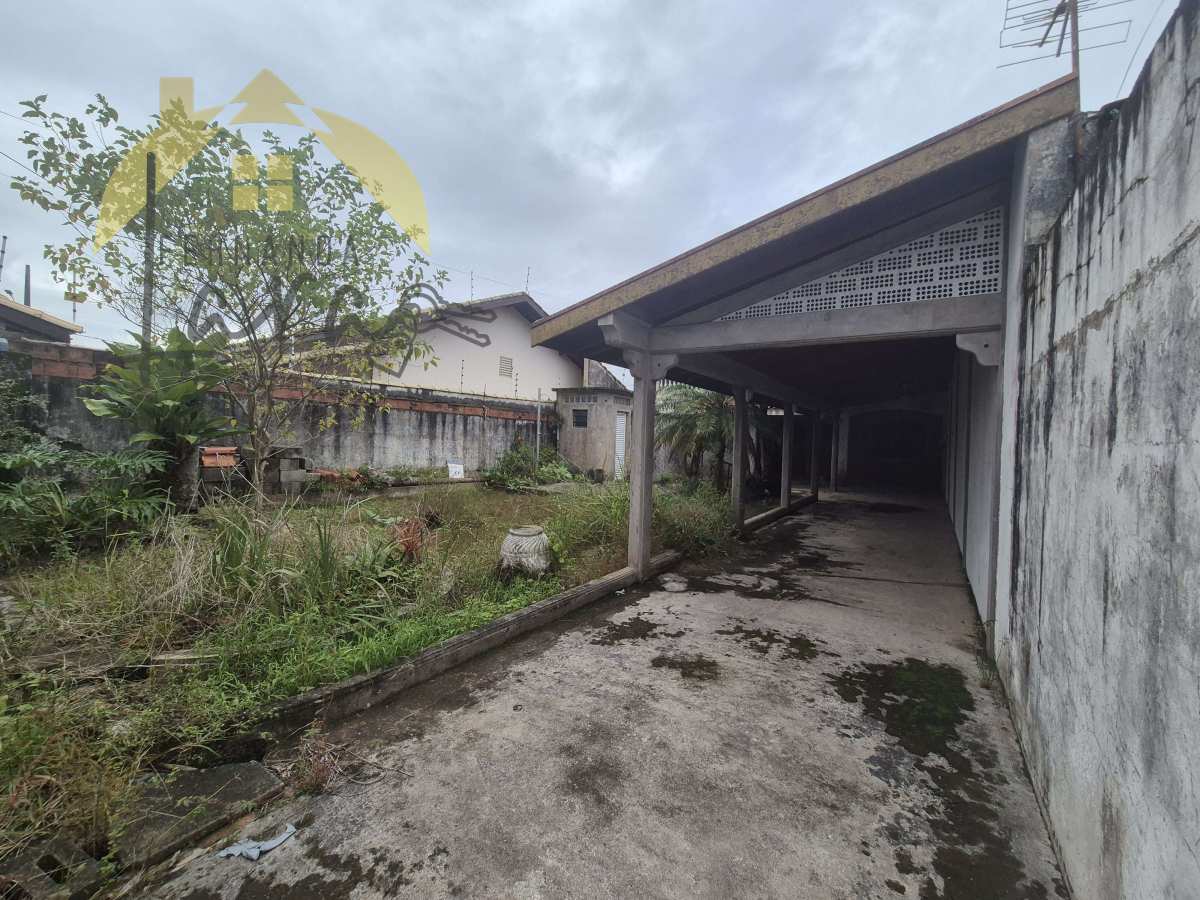 Casa à venda em Peruíbe, Jardim Peruíbe, com 3 quartos, 100m² - Fernanda Lara Corretora