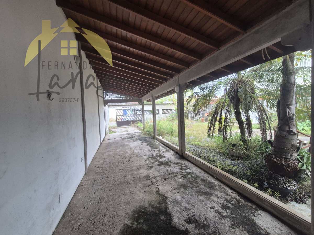 Casa à venda em Peruíbe, Jardim Peruíbe, com 3 quartos, 100m² - Fernanda Lara Corretora