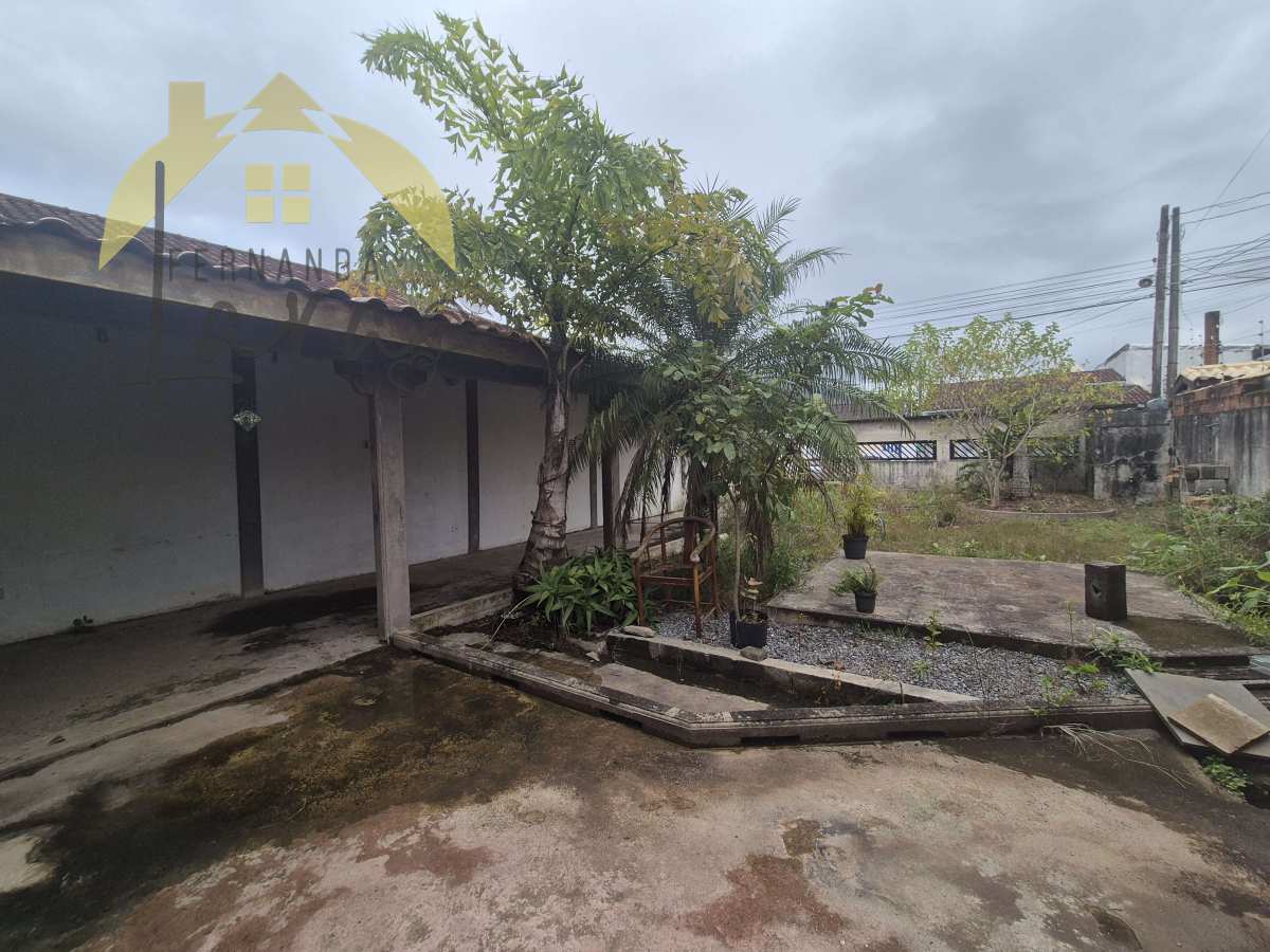 Casa à venda em Peruíbe, Jardim Peruíbe, com 3 quartos, 100m² - Fernanda Lara Corretora