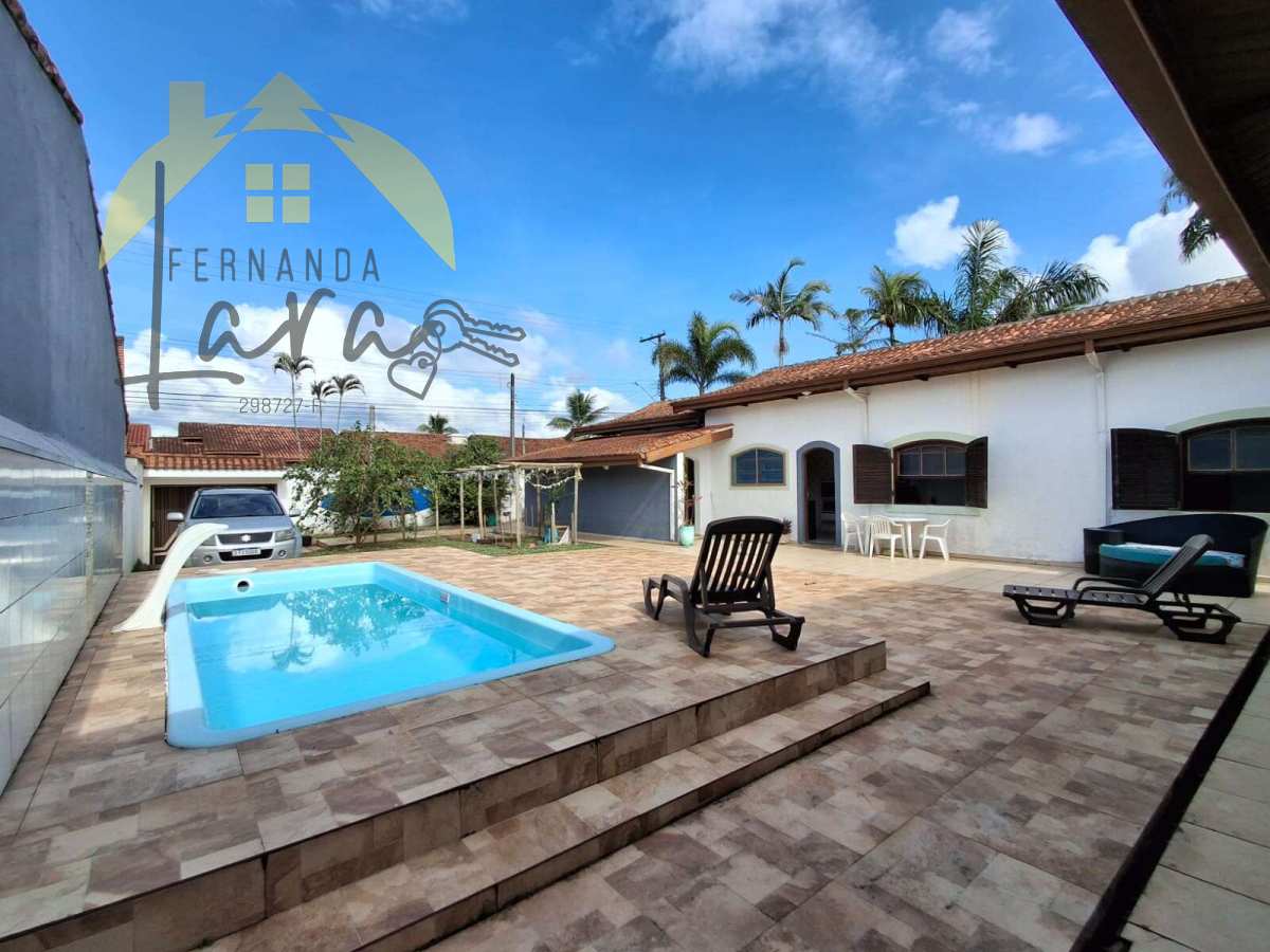 Casa à venda em Peruíbe, Oasis, com 3 quartos, 180m² - Fernanda Lara Corretora