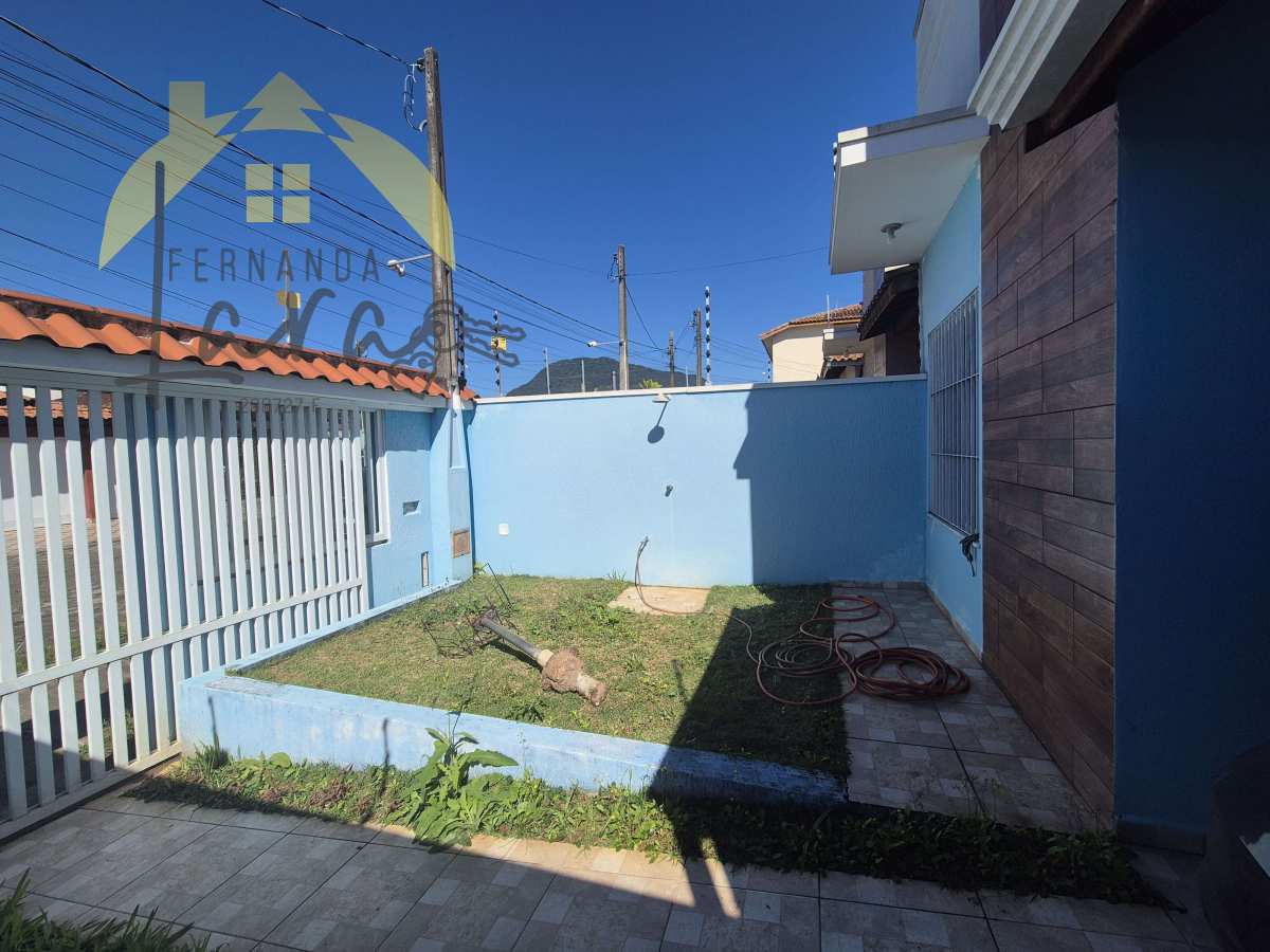 Casa à venda em Peruíbe, Parque Daville, com 3 quartos, 90m² - Fernanda Lara Corretora
