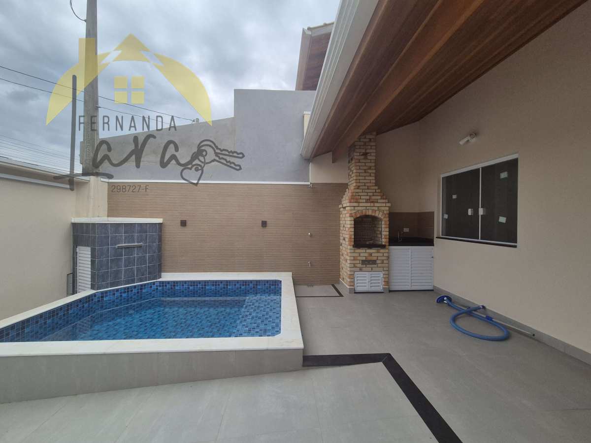 Casa à venda em Peruíbe, Parque Daville, com 3 quartos, 107m² - Fernanda Lara Corretora