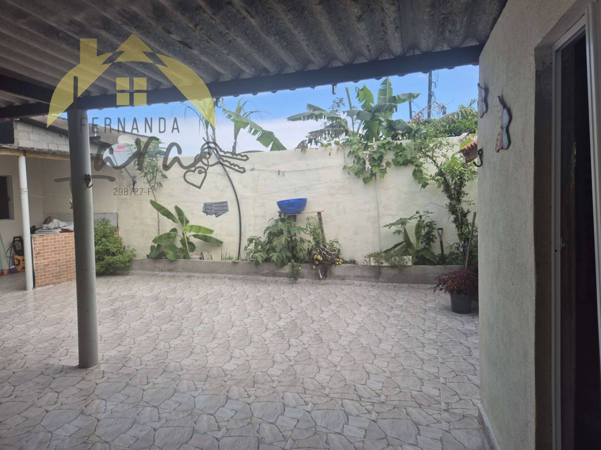 Casa à venda em Peruíbe, Recreio santista, com 2 quartos, 160m² - Fernanda Lara Corretora