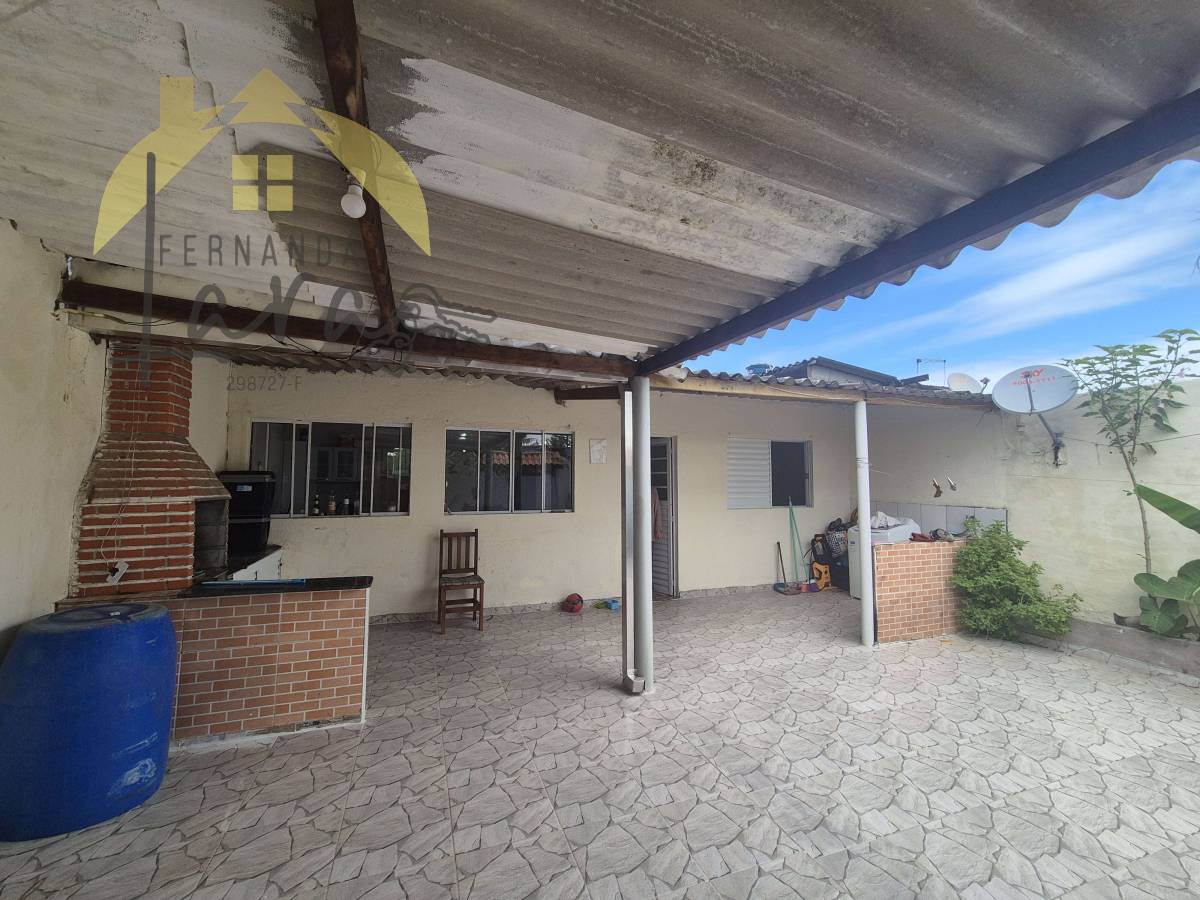 Casa à venda em Peruíbe, Recreio santista, com 2 quartos, 160m² - Fernanda Lara Corretora