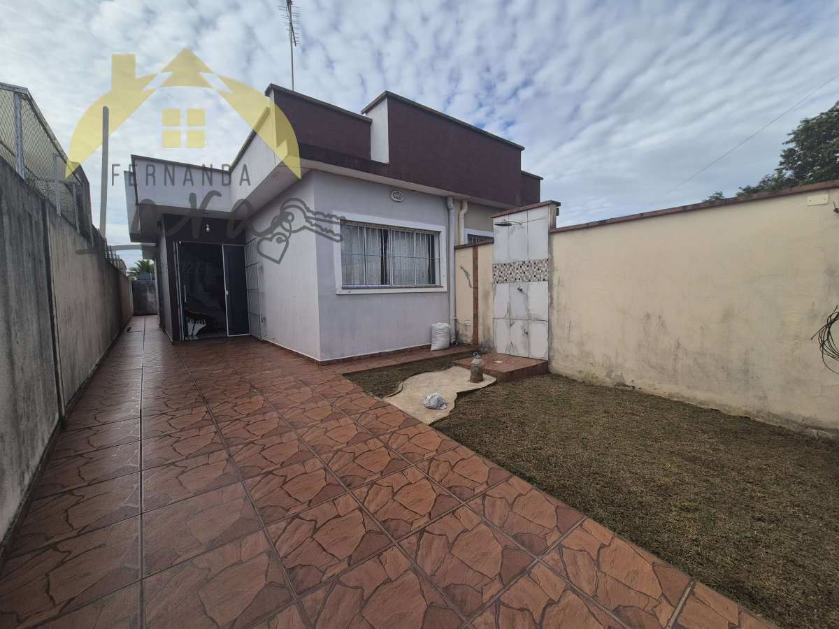 Casa à venda em Peruíbe, Ribamar, com 2 quartos, 60m² - Fernanda Lara Corretora