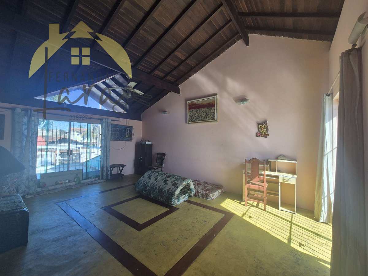 Casa à venda em Peruíbe, Ribamar, com 2 quartos, 70m² - Fernanda Lara Corretora