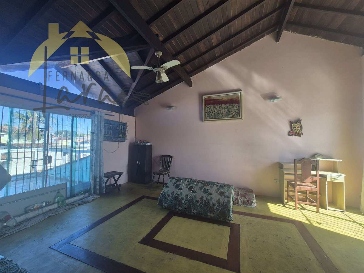 Casa à venda em Peruíbe, Ribamar, com 2 quartos, 70m² - Fernanda Lara Corretora