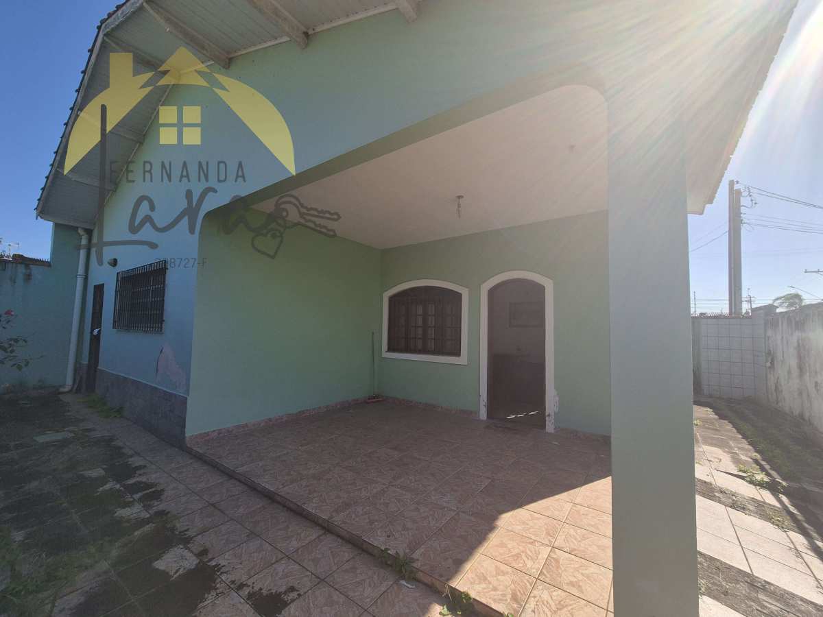 Casa à venda em Peruíbe, Ribamar, com 2 quartos, 74m² - Fernanda Lara Corretora