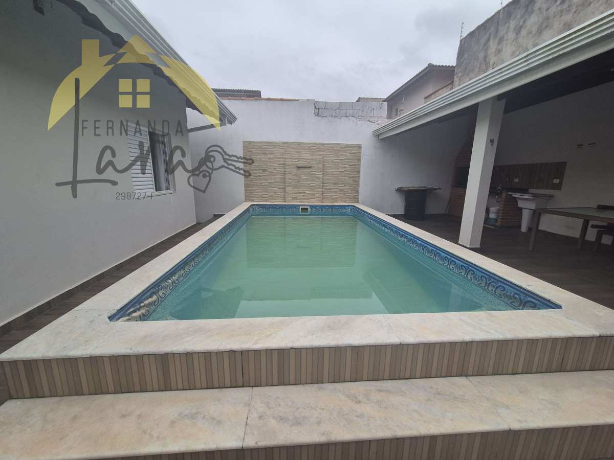 Casa à venda em Peruíbe, São Jose, com 3 quartos, 235m² - Fernanda Lara Corretora