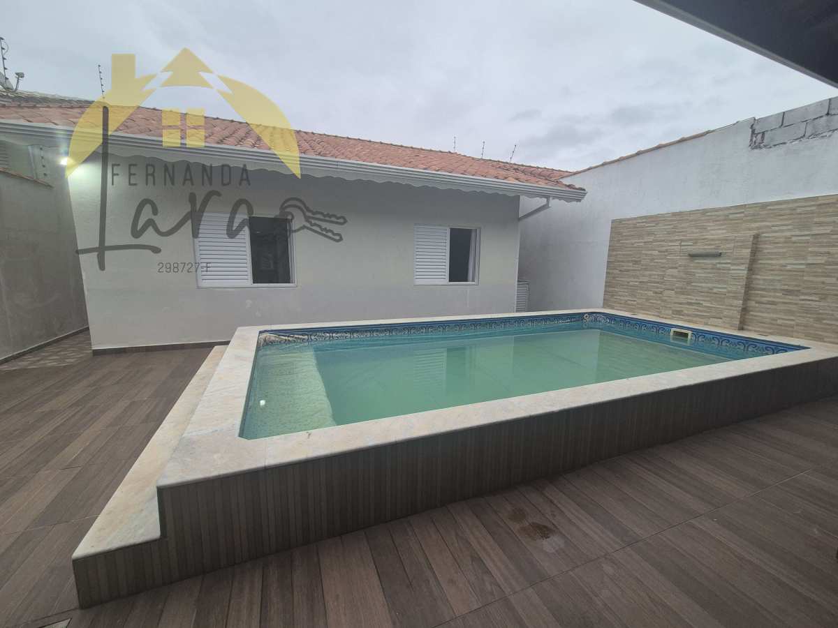 Casa à venda em Peruíbe, São Jose, com 3 quartos, 235m² - Fernanda Lara Corretora