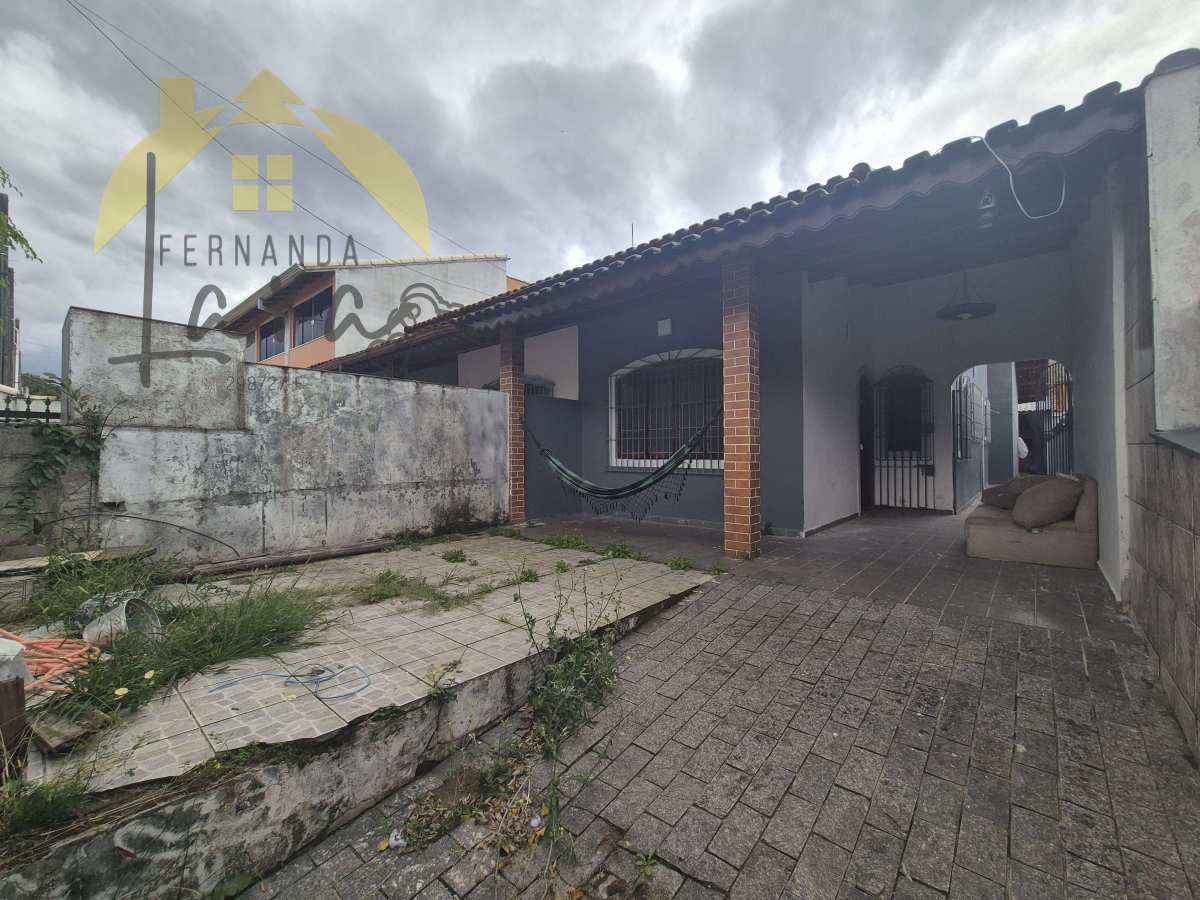 Casa à venda em Peruíbe, Stella Maris, com 2 quartos, 118m² - Fernanda Lara Corretora
