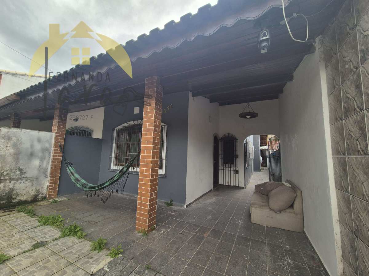 Casa à venda em Peruíbe, Stella Maris, com 2 quartos, 118m² - Fernanda Lara Corretora