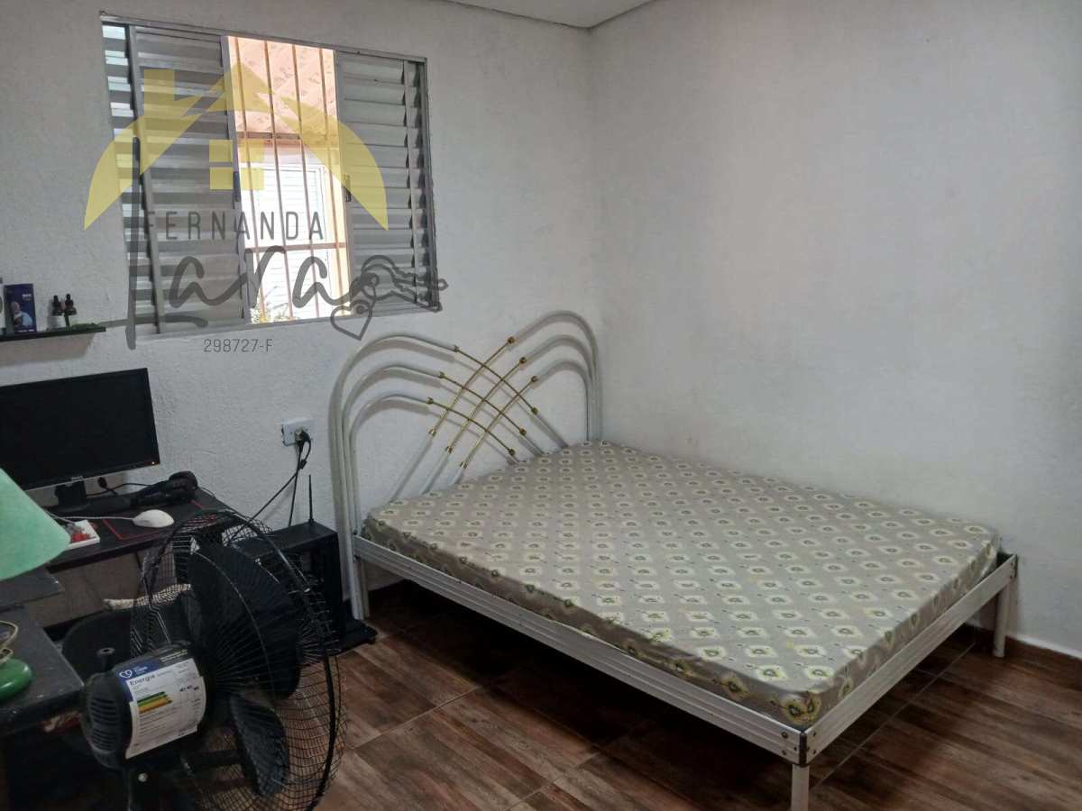 Casa à venda em Peruíbe, Jardim Quiles, com 2 quartos, 50m²