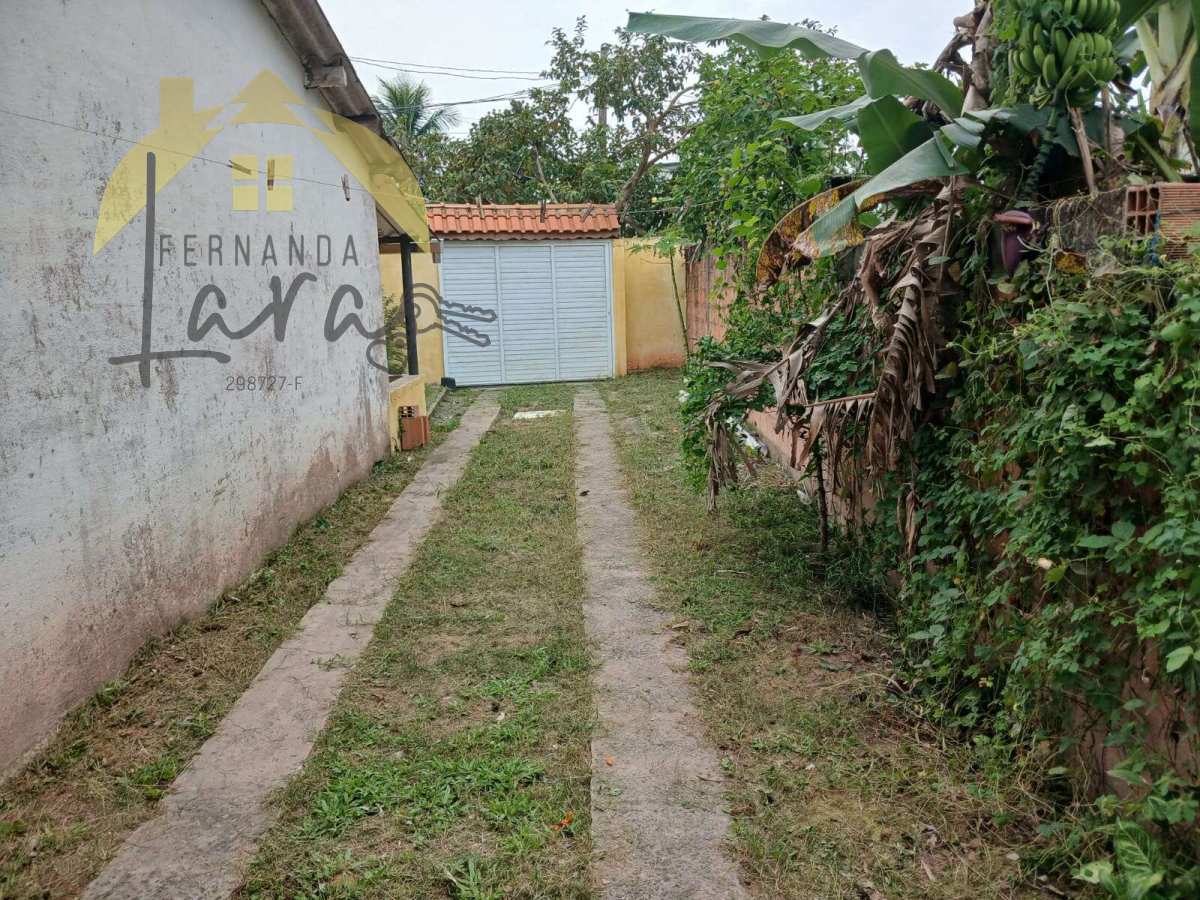 Casa à venda em Peruíbe, Jardim Quiles, com 2 quartos, 50m²