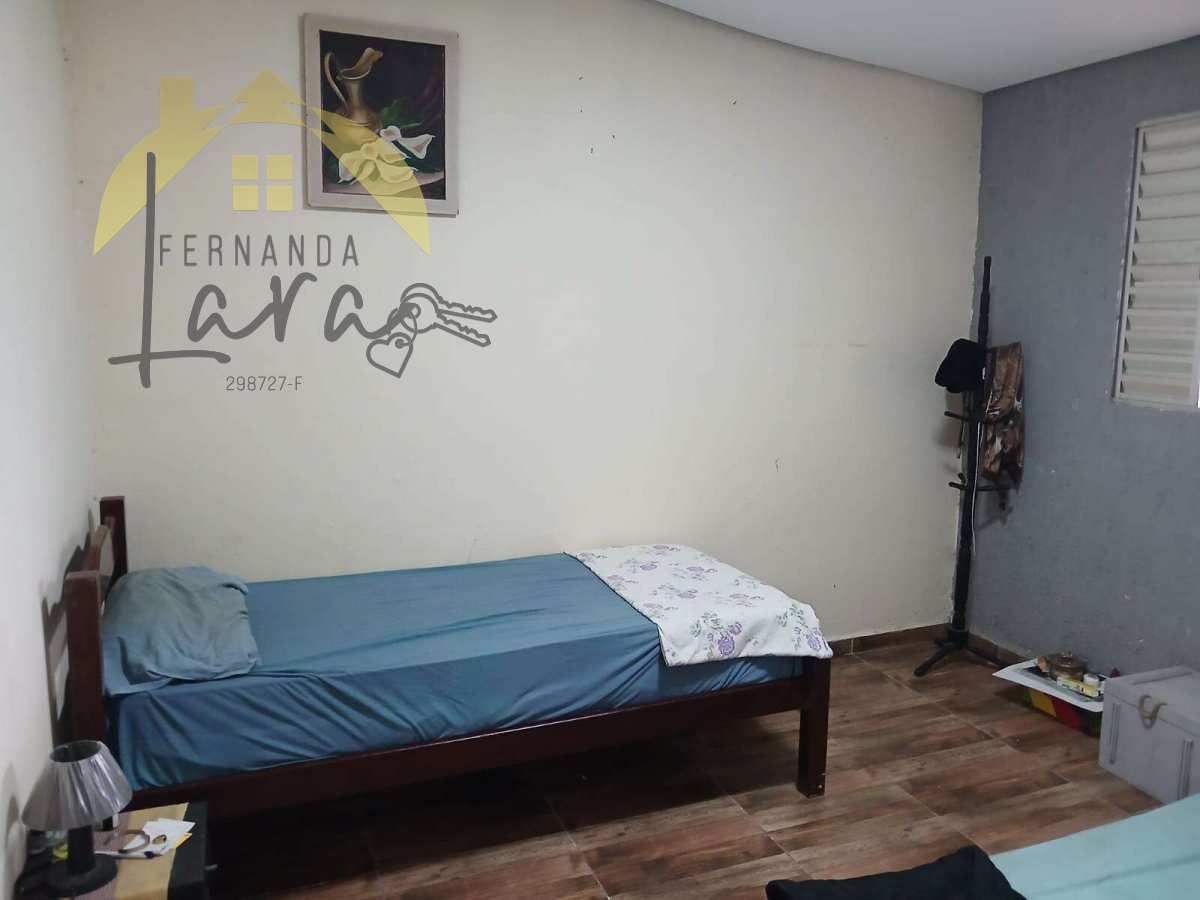 Casa à venda em Peruíbe, Jardim Quiles, com 2 quartos, 50m²