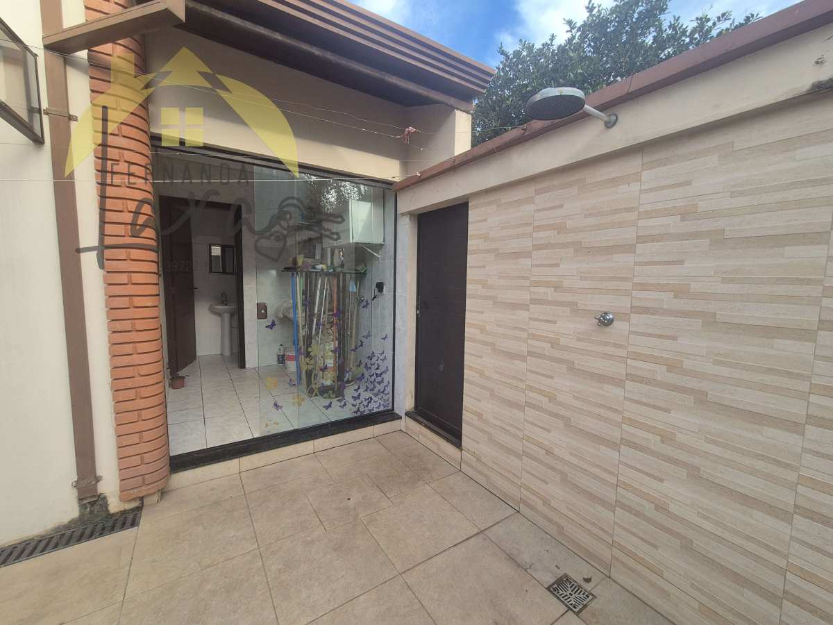 Sobrado à venda em Peruíbe, Sao Jose Lado praia, com 4 quartos, 270,02m²