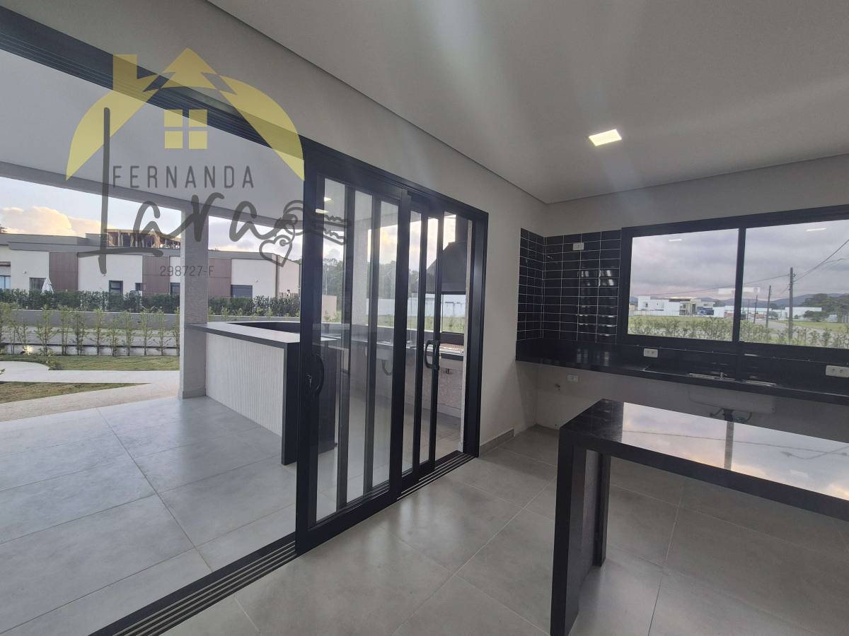 Sobrado em condomínio à venda em Peruíbe, Bosque Tres Marias, com 4 quartos, 280,91m²